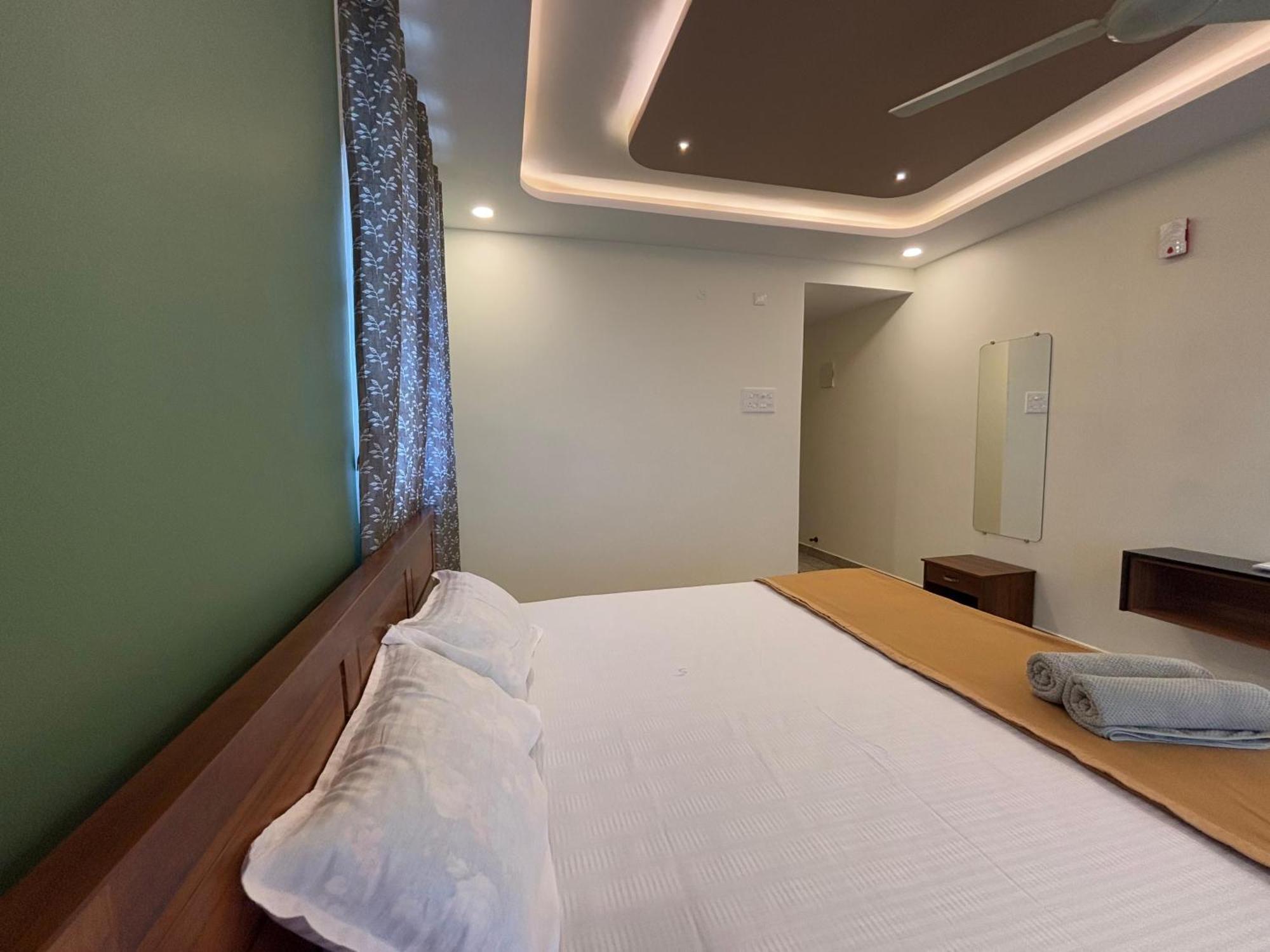 Srirangam Nandavanam Service Apartments Tiruchirappalli Esterno foto